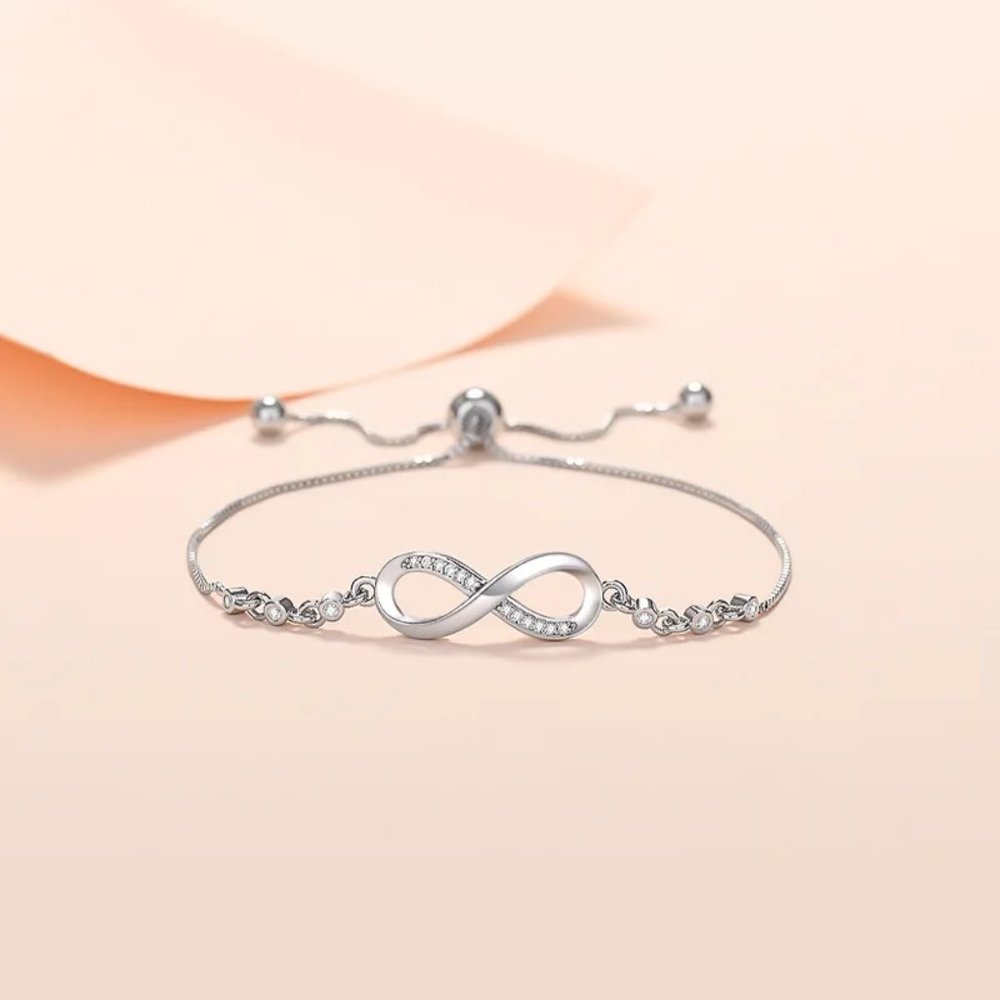 Gorgeous Infinity w/ Diamonds, 8.00 " Inch Long Bracelet .925 Sterling Silver - Picture 3 of 6